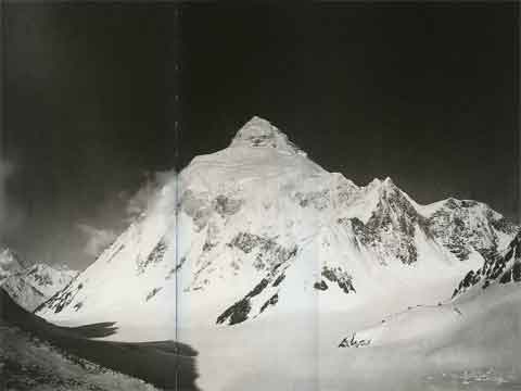 
K2 From Windy Gap 1909 - Summit: Vittorio Sella book
